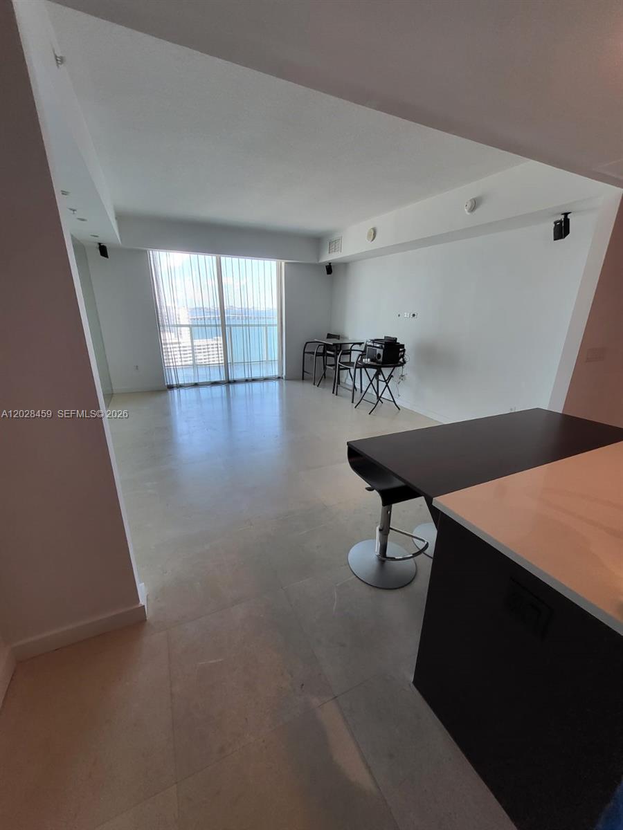 QUANTUM ON THE BAY CONDO - Residential
