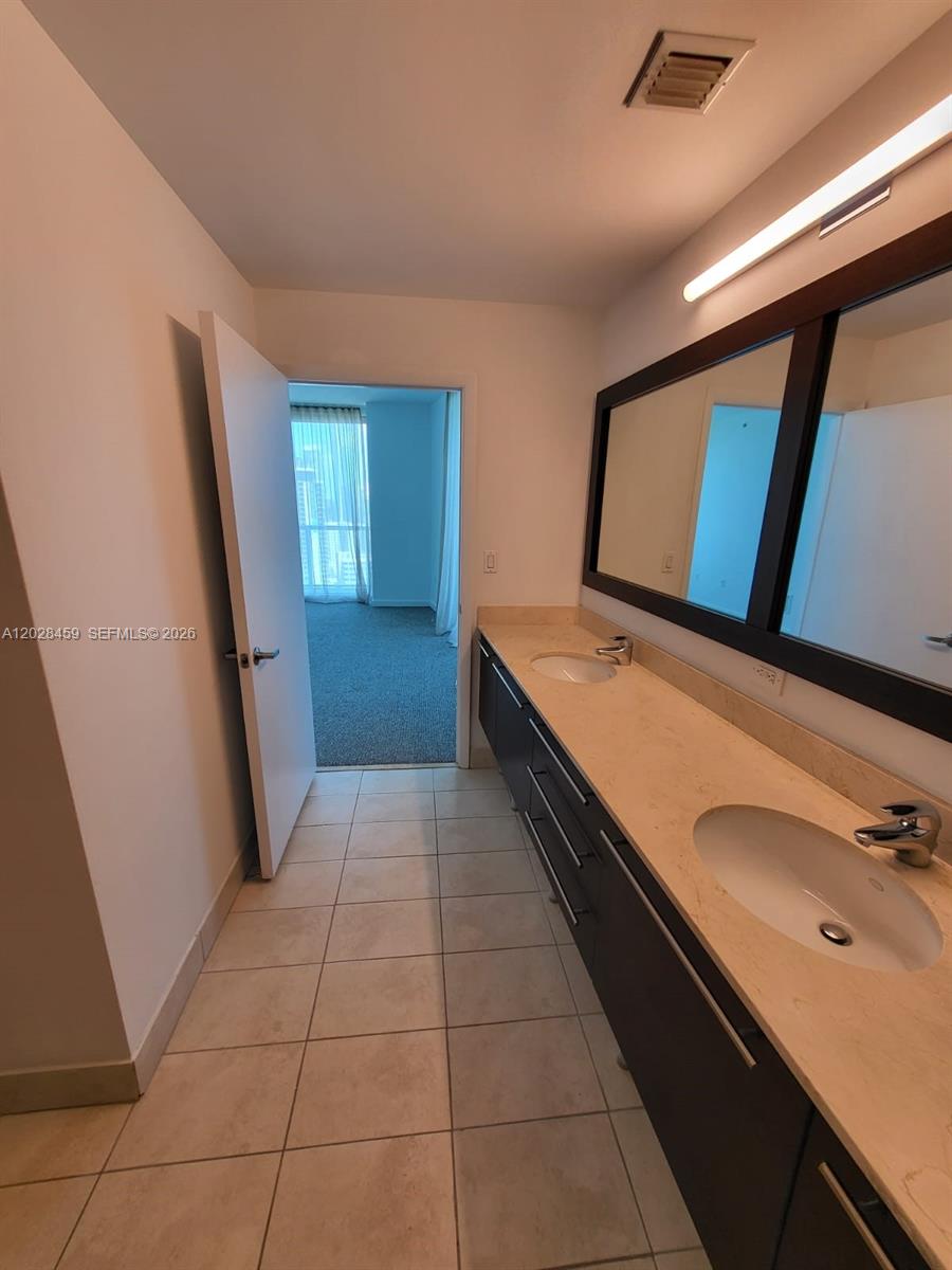QUANTUM ON THE BAY CONDO - Residential