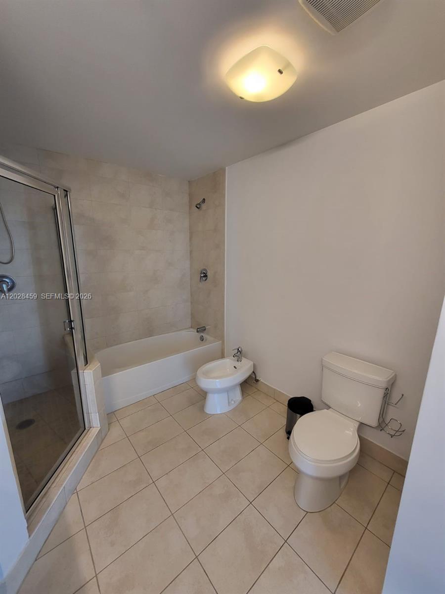 QUANTUM ON THE BAY CONDO - Residential