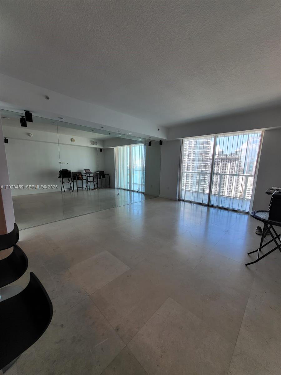 QUANTUM ON THE BAY CONDO - Residential