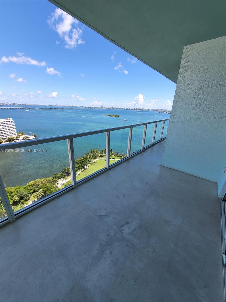 QUANTUM ON THE BAY CONDO - Residential