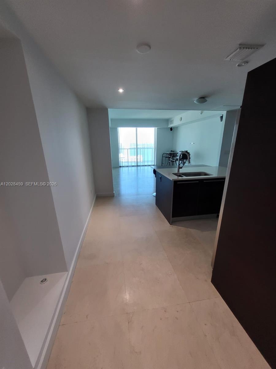 QUANTUM ON THE BAY CONDO - Residential