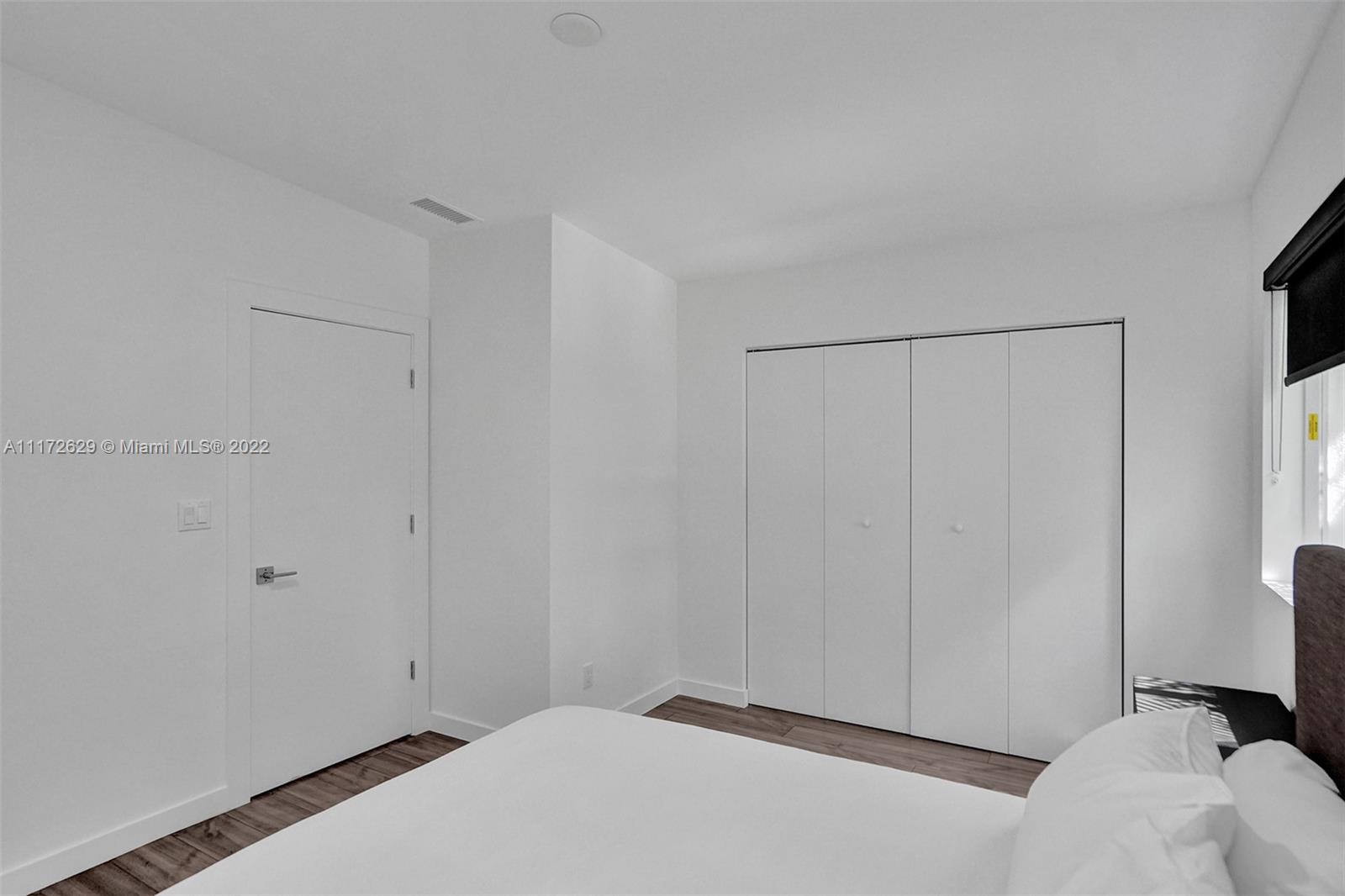 SILVER ENGRAVE - Residential
