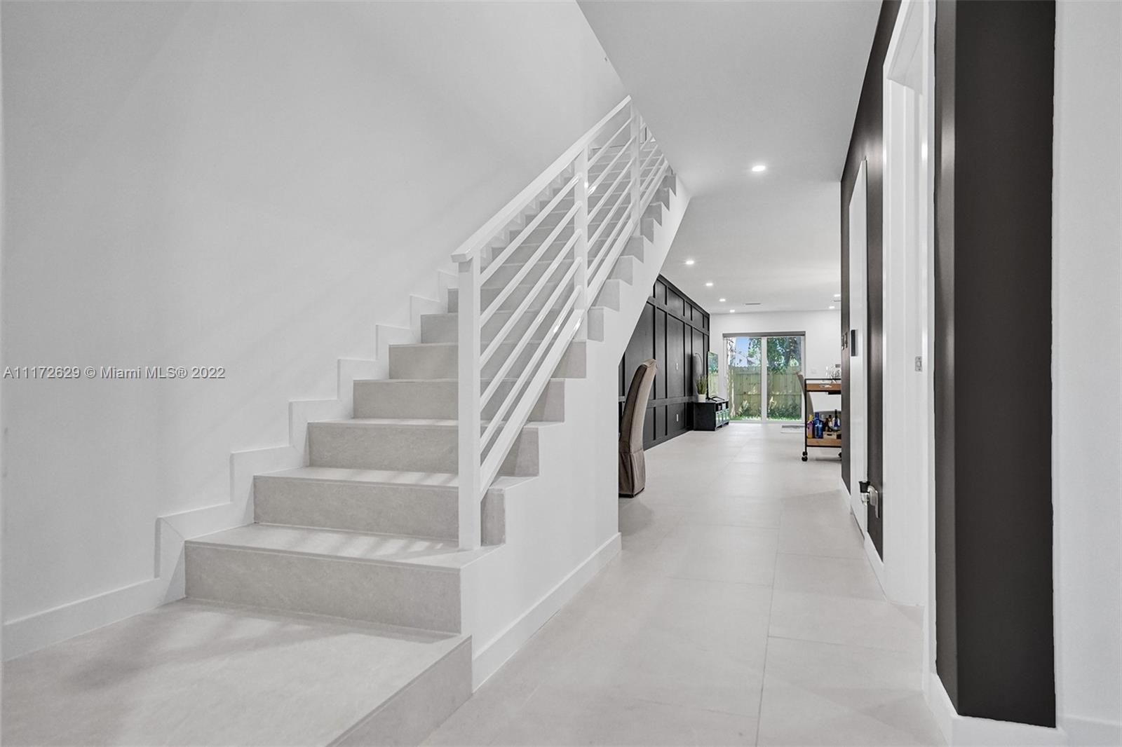 SILVER ENGRAVE - Residential