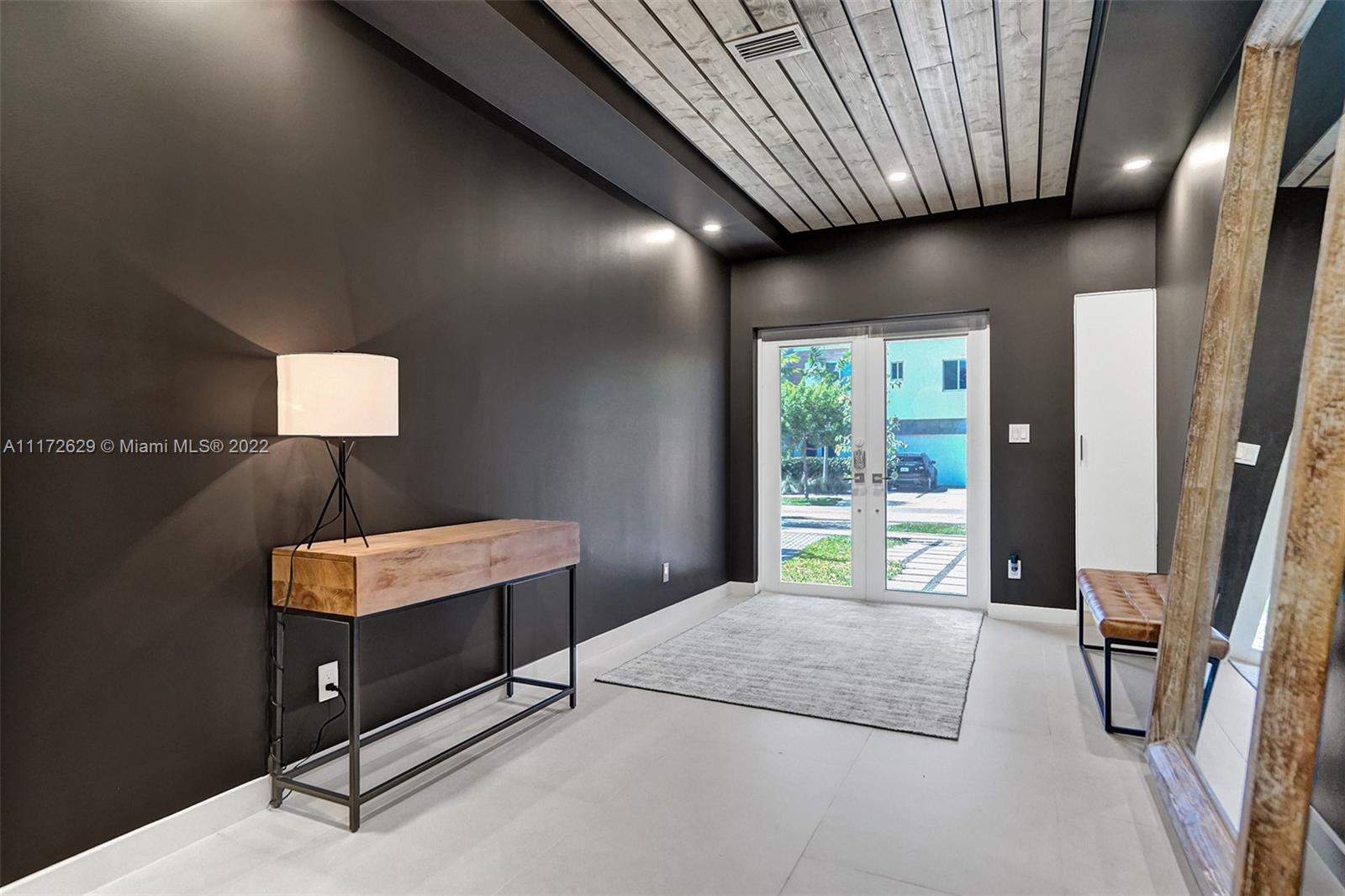 SILVER ENGRAVE - Residential
