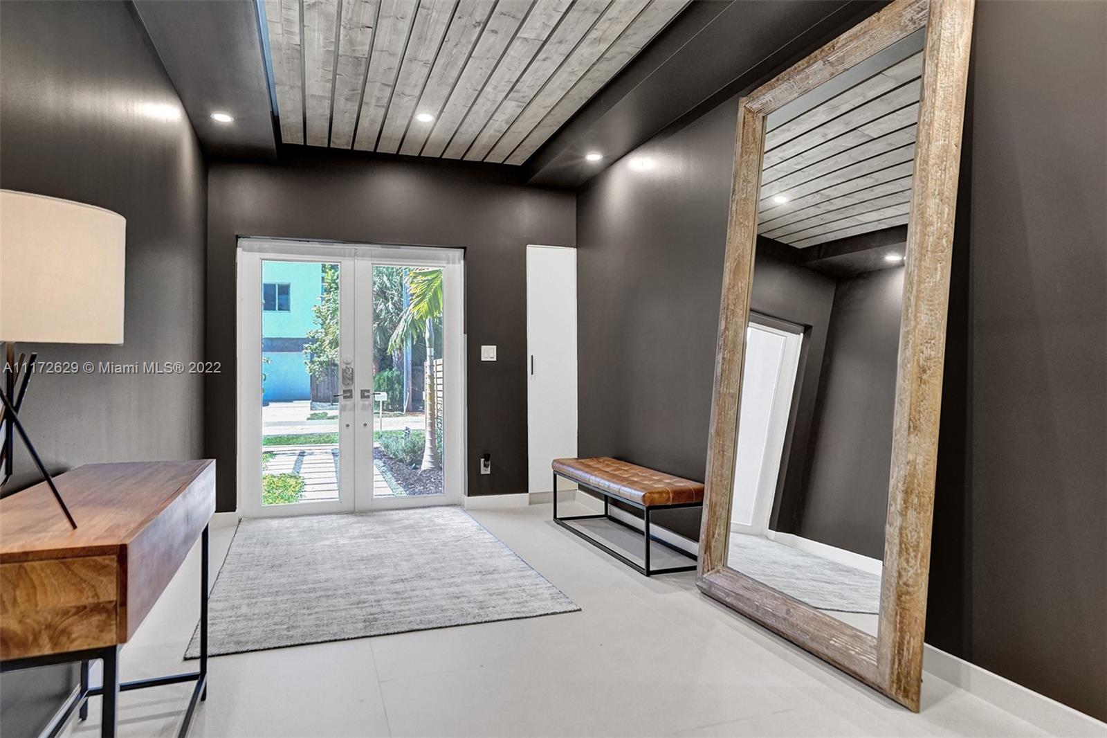 SILVER ENGRAVE - Residential