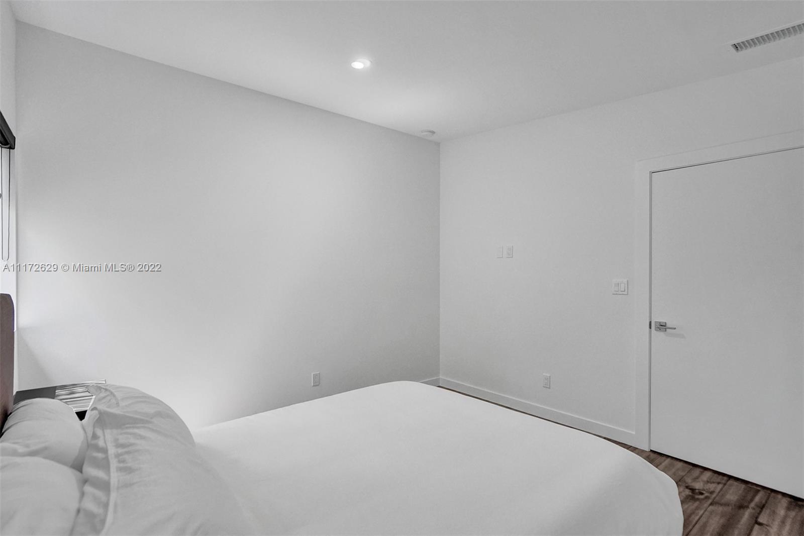 SILVER ENGRAVE - Residential