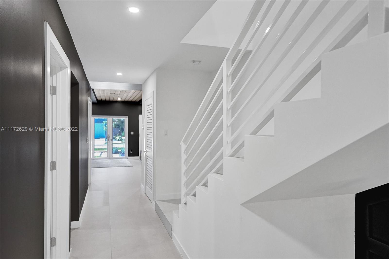 SILVER ENGRAVE - Residential