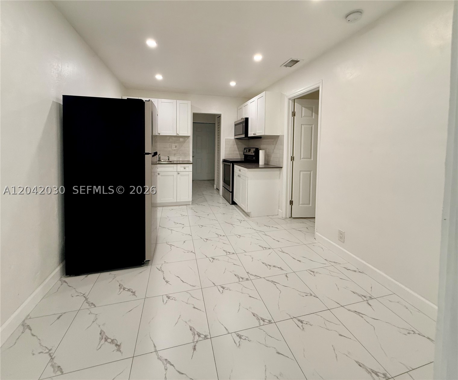 SUNNY HAVEN - Residential Lease
