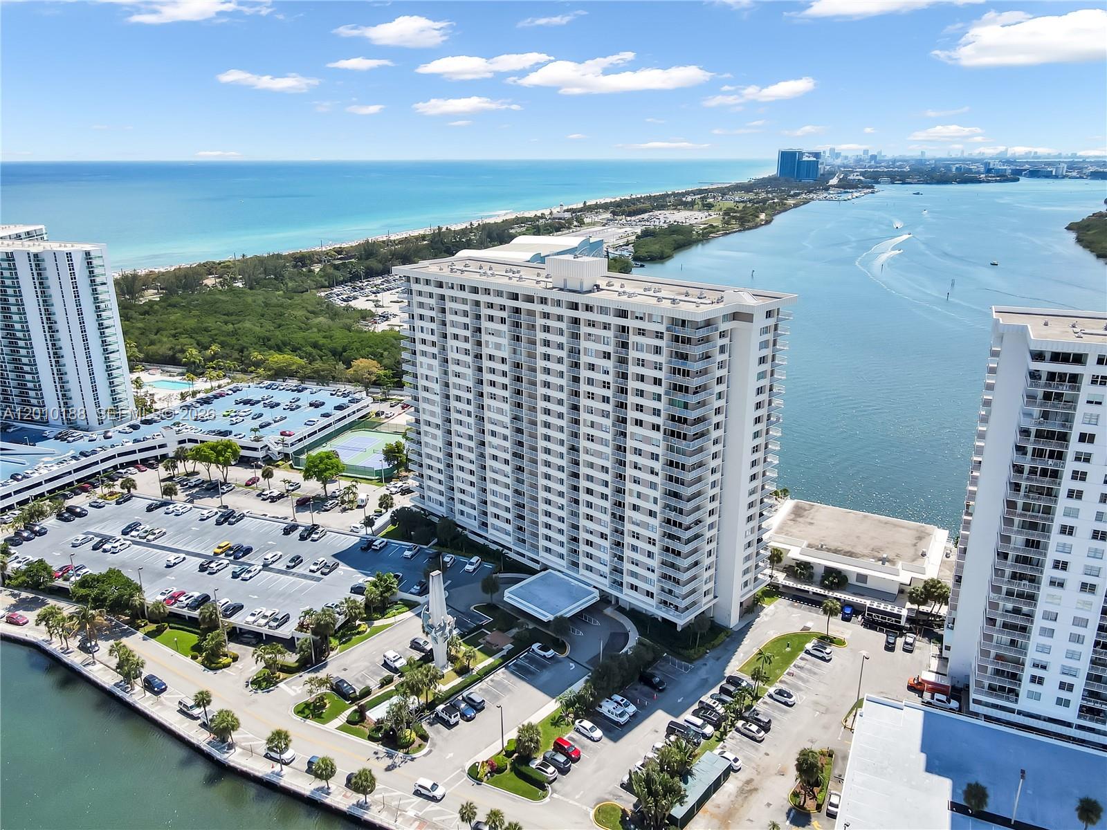 ARLEN HOUSE CONDO - Residential