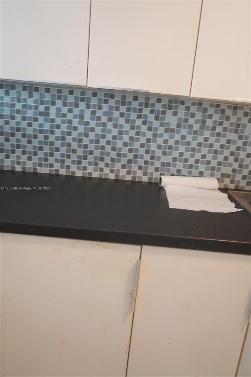 SAMARI LAKE EAST CONDO - Residential Lease