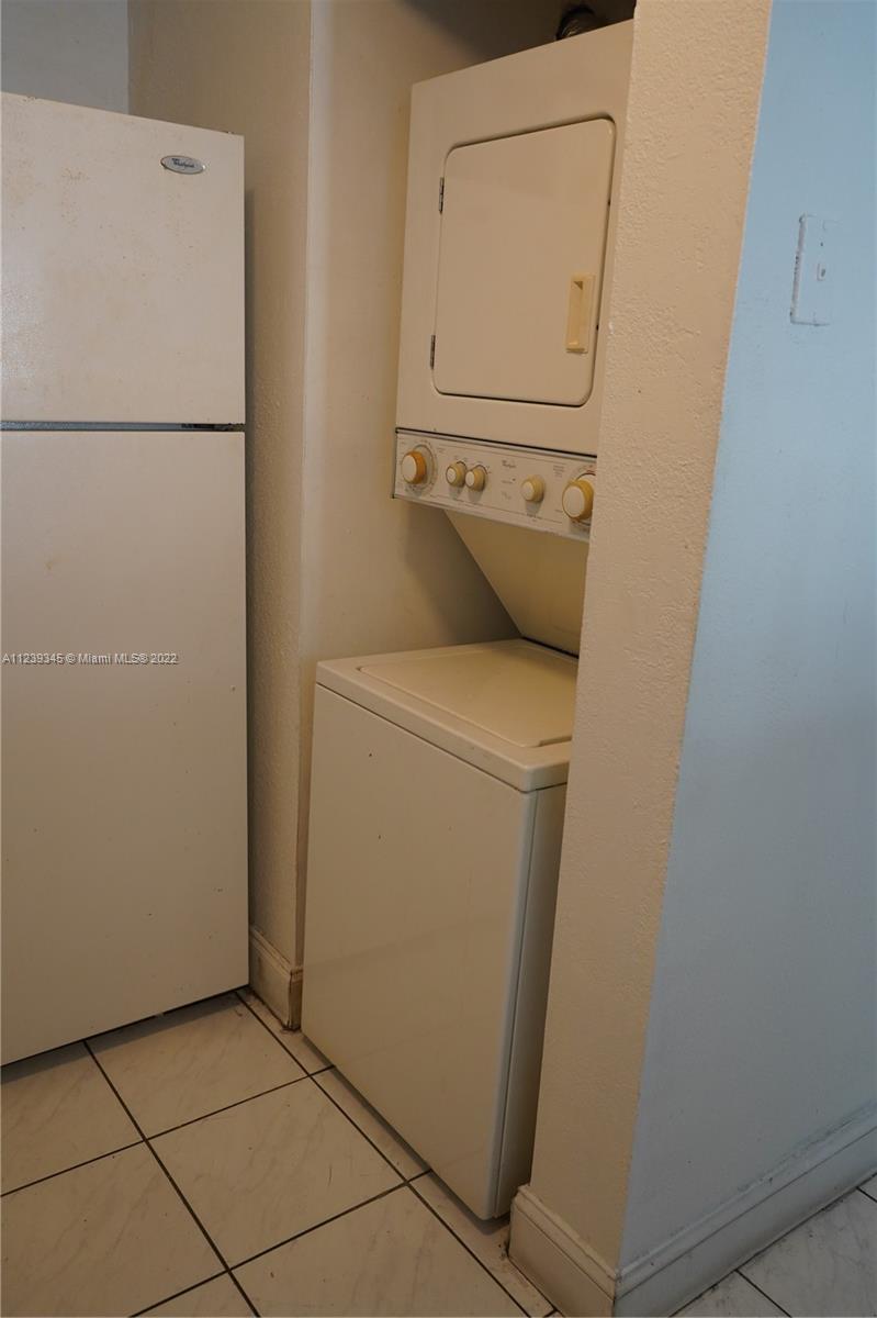 SAMARI LAKE EAST CONDO - Residential Lease