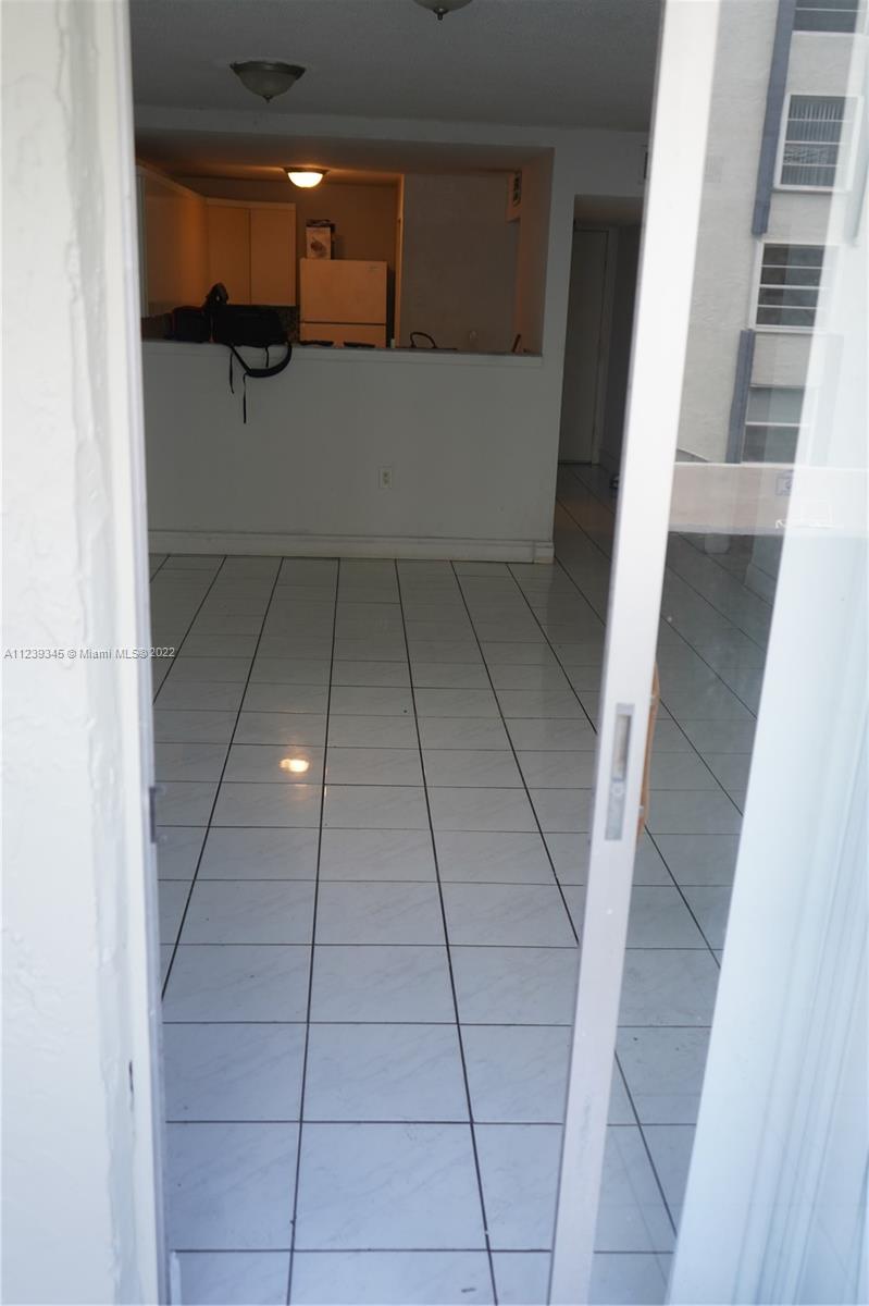 SAMARI LAKE EAST CONDO - Residential Lease
