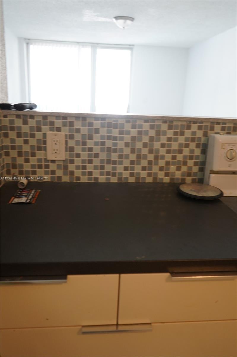 SAMARI LAKE EAST CONDO - Residential Lease