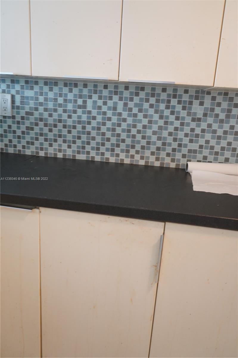 SAMARI LAKE EAST CONDO - Residential Lease