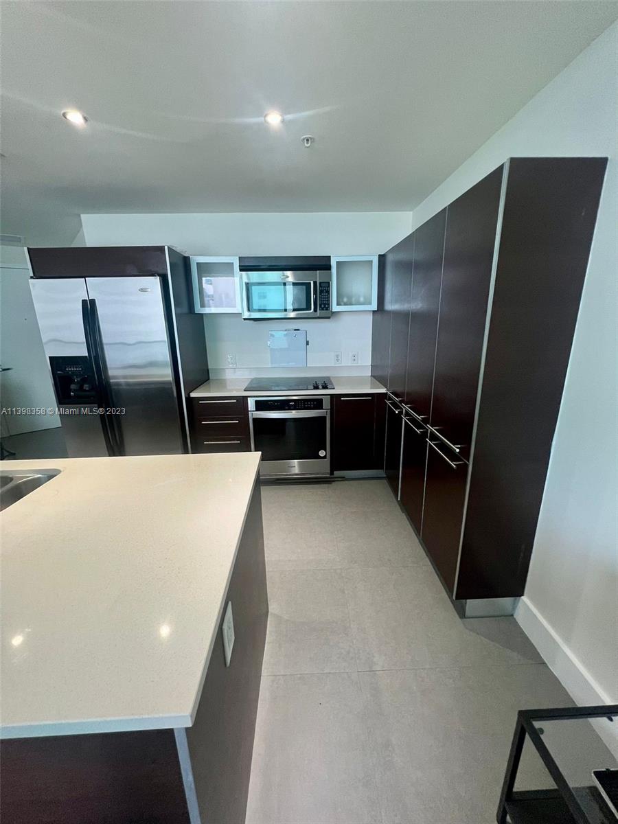 QUANTUM ON THE BAY CONDO - Residential Lease