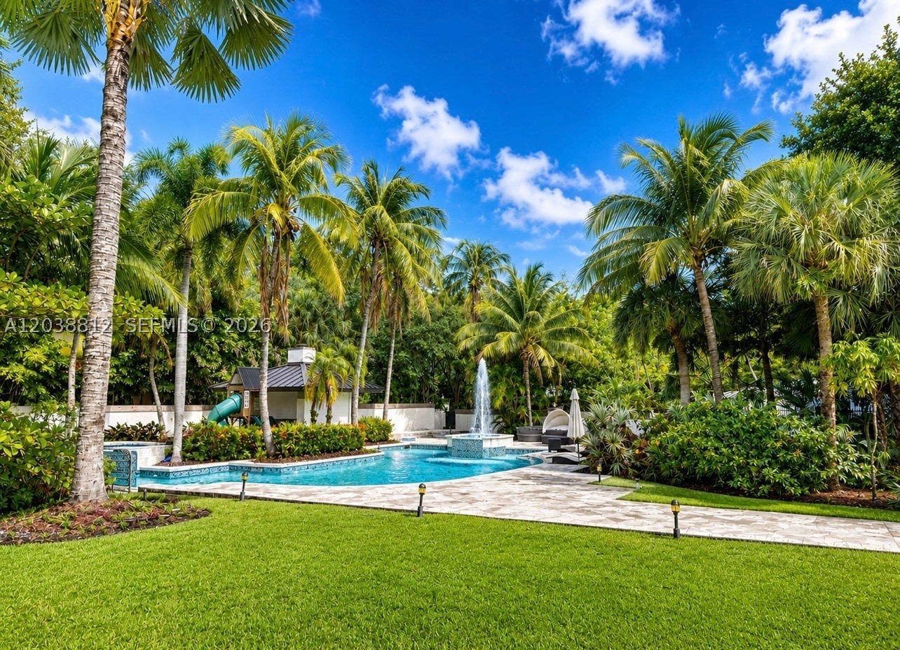 PINECREST LAKE ESTATES RE - Residential