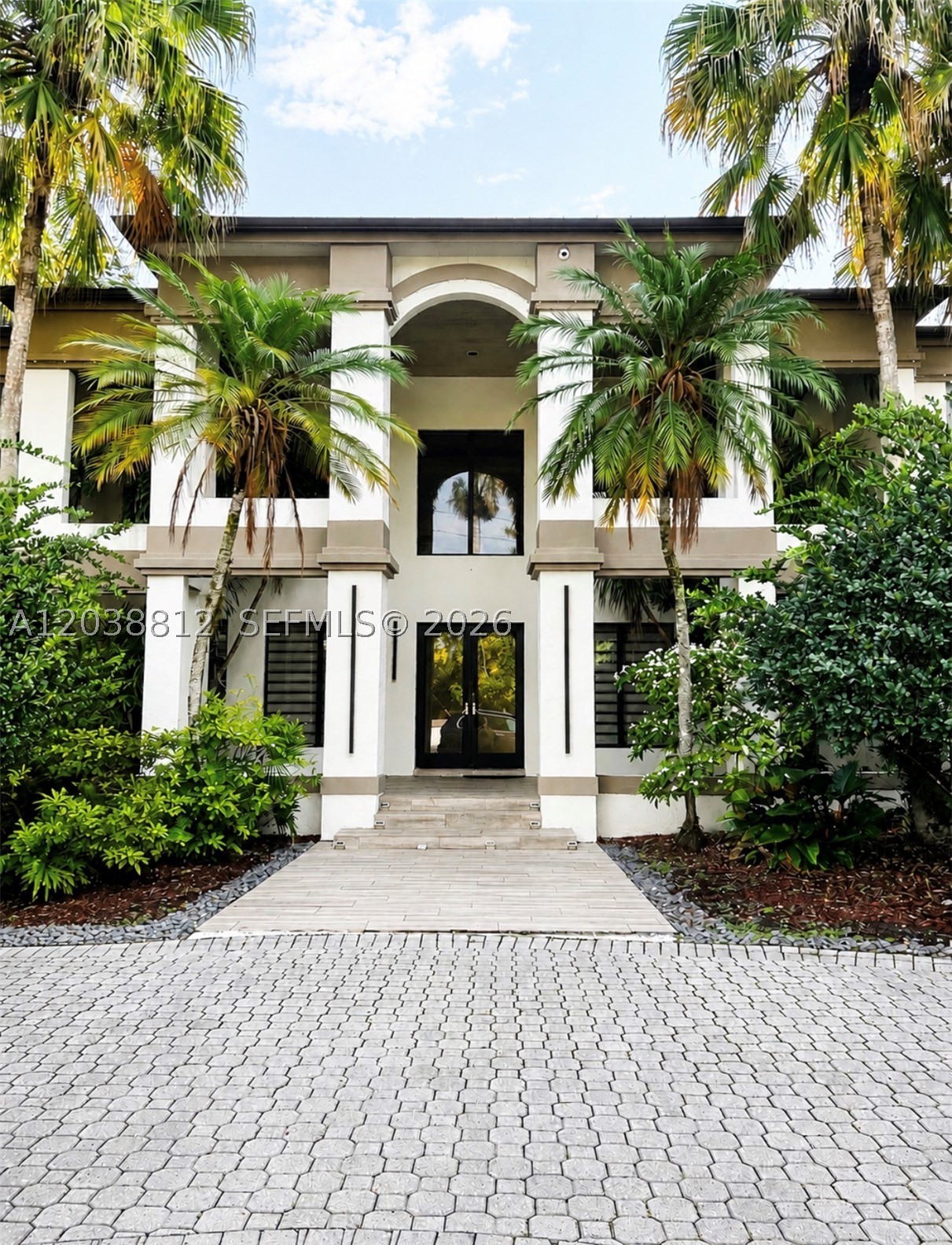 PINECREST LAKE ESTATES RE - Residential
