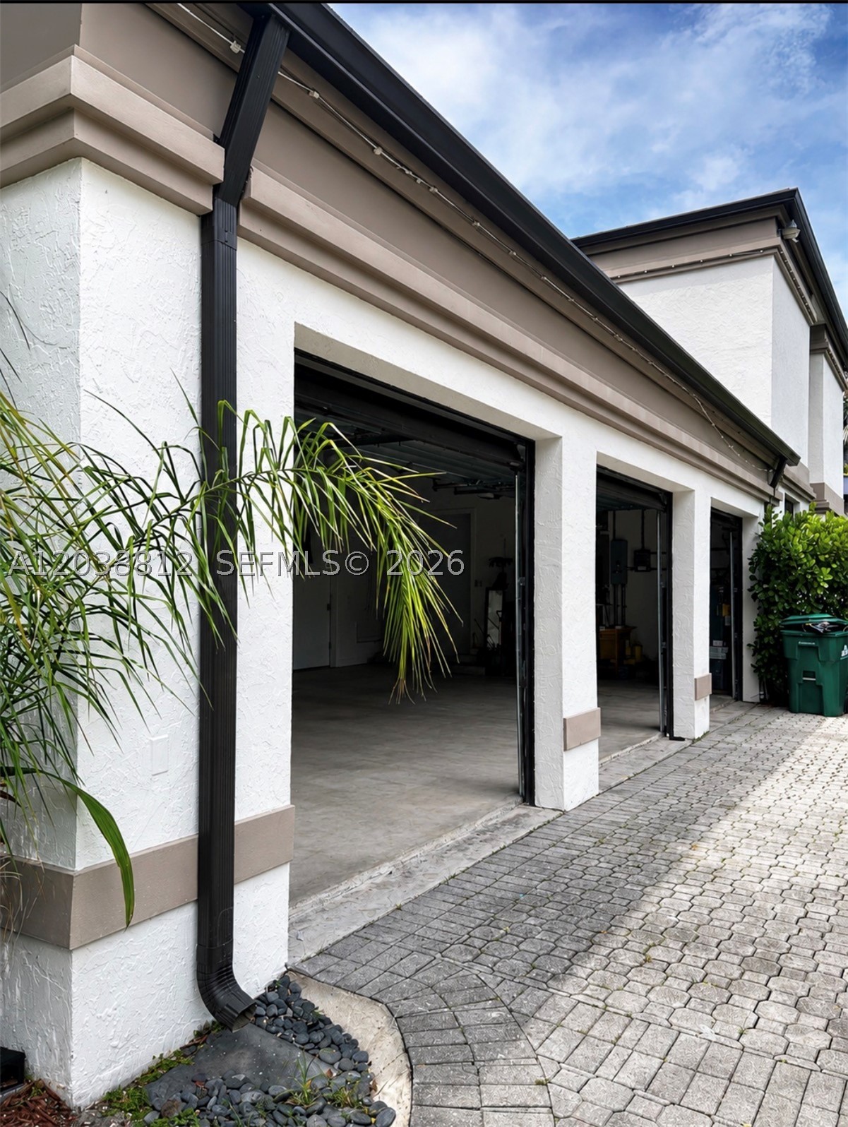 PINECREST LAKE ESTATES RE - Residential