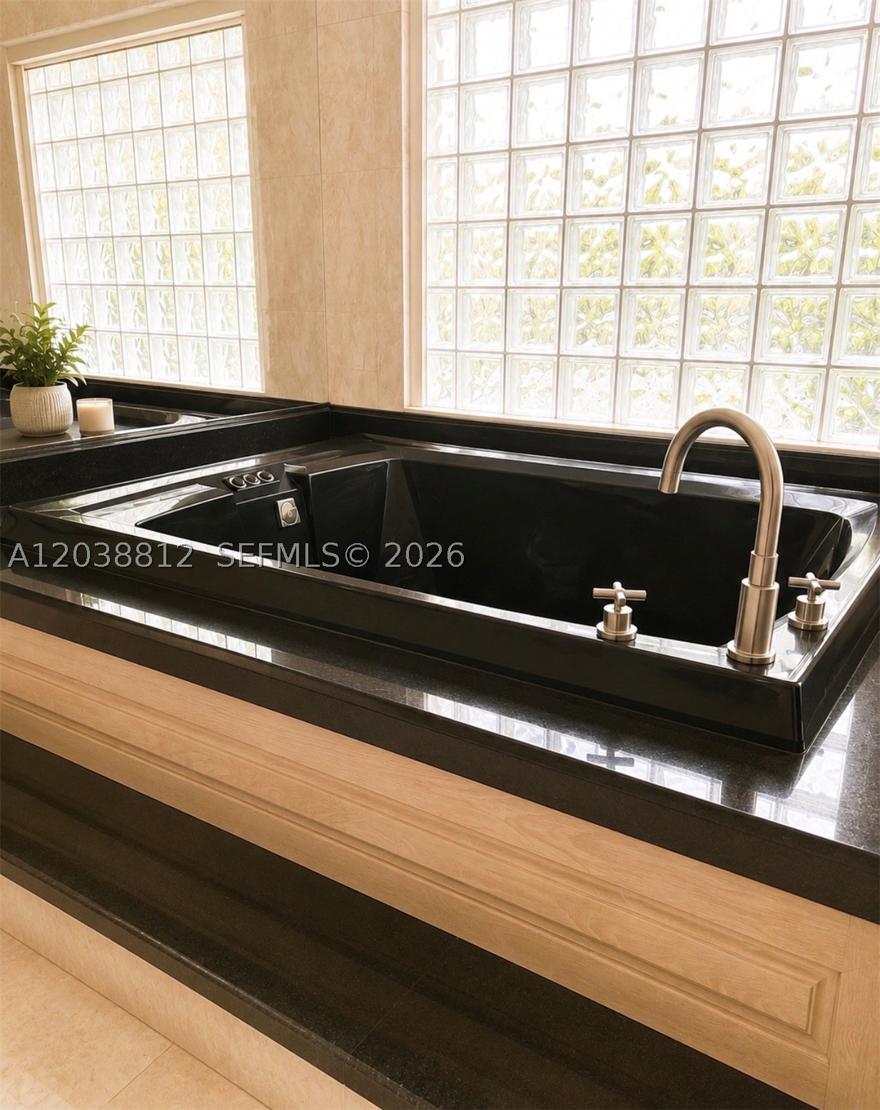 PINECREST LAKE ESTATES RE - Residential
