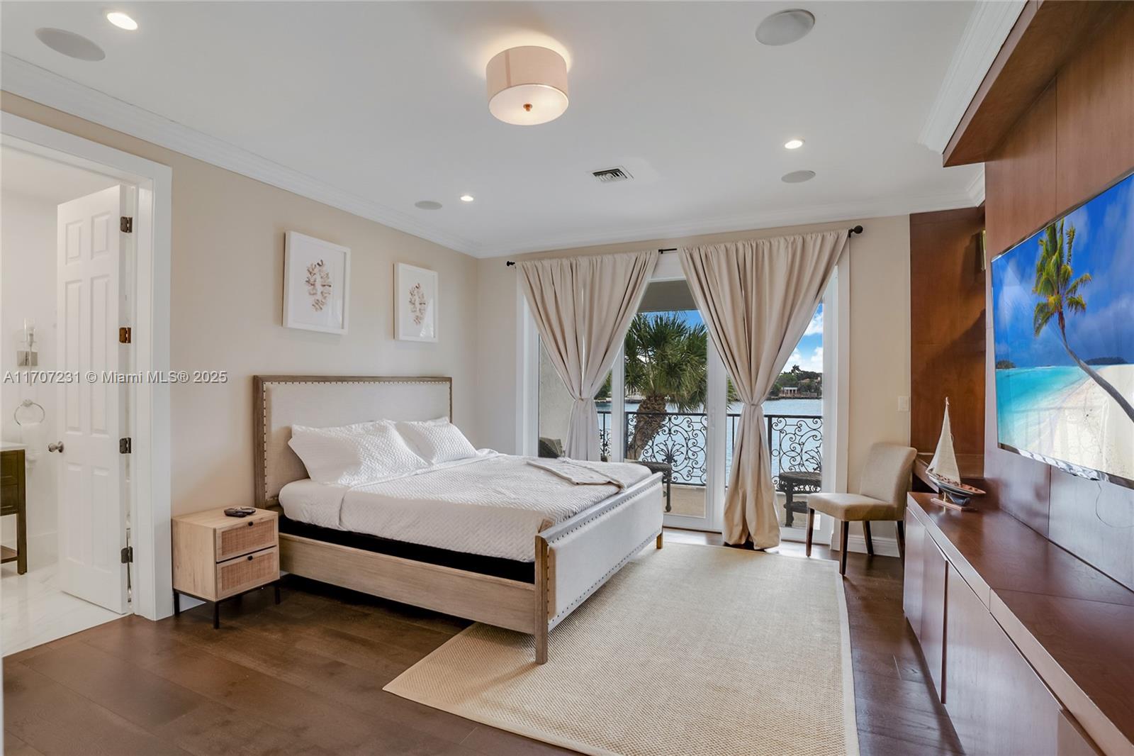 GOLDEN ISLES ESTATES FIRS - Residential