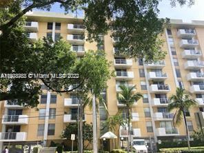 Resort style with pool overlooking the marina! Recently painted and ready for move in starting on 10-31-22   Bright 1 bed/1bath with balcony overlooking magnificent city views! Tile floors throughout! Located in the very well-maintained Keystone Towers condo. Rent includes 1 assigned parking space, gym, laundry facilities on 7th floor. Look no further! (Sorry no pets as per Building). Centrally located Starbucks/Publix ,restaurants & more within 1/2 mile radius. *Realtors: Please use showing assist.