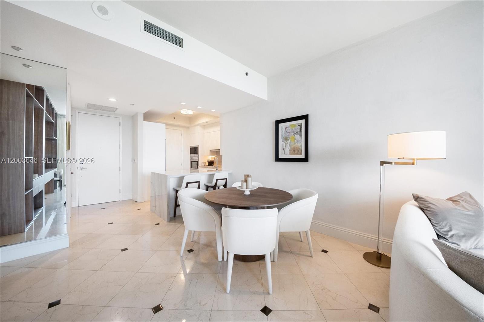 CONTINUUM ON SOUTH BEACH - Residential Lease