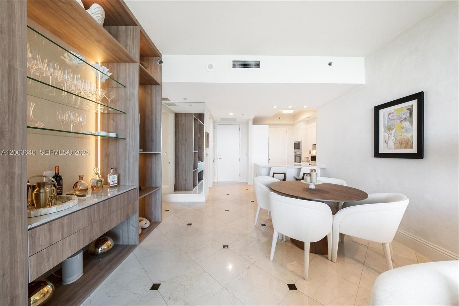 CONTINUUM ON SOUTH BEACH - Residential Lease