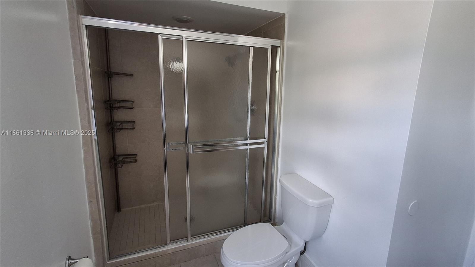 EMBASSY LAKES - Residential Lease