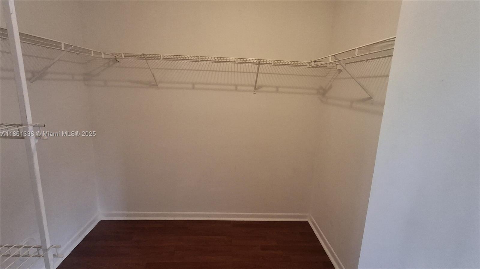 EMBASSY LAKES - Residential Lease