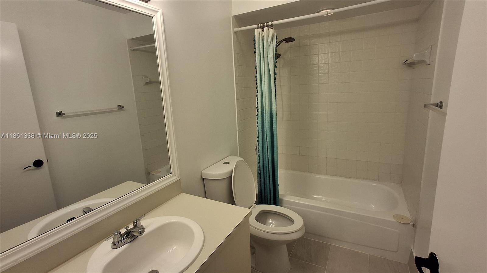 EMBASSY LAKES - Residential Lease