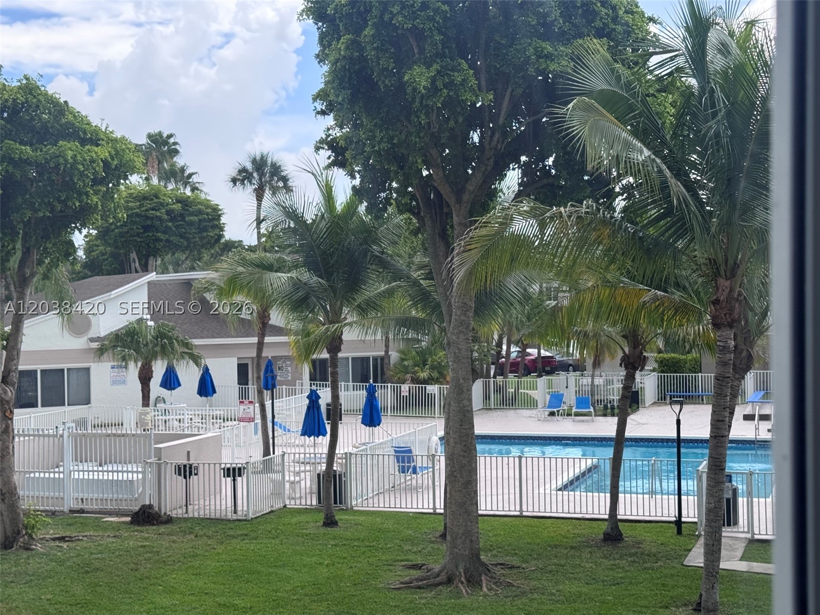 ANTIGUA AT CNTRY CLUBOF M - Residential
