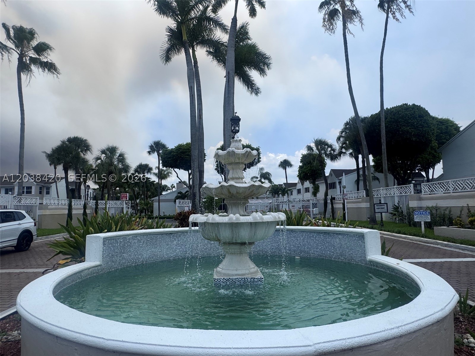 ANTIGUA AT CNTRY CLUBOF M - Residential
