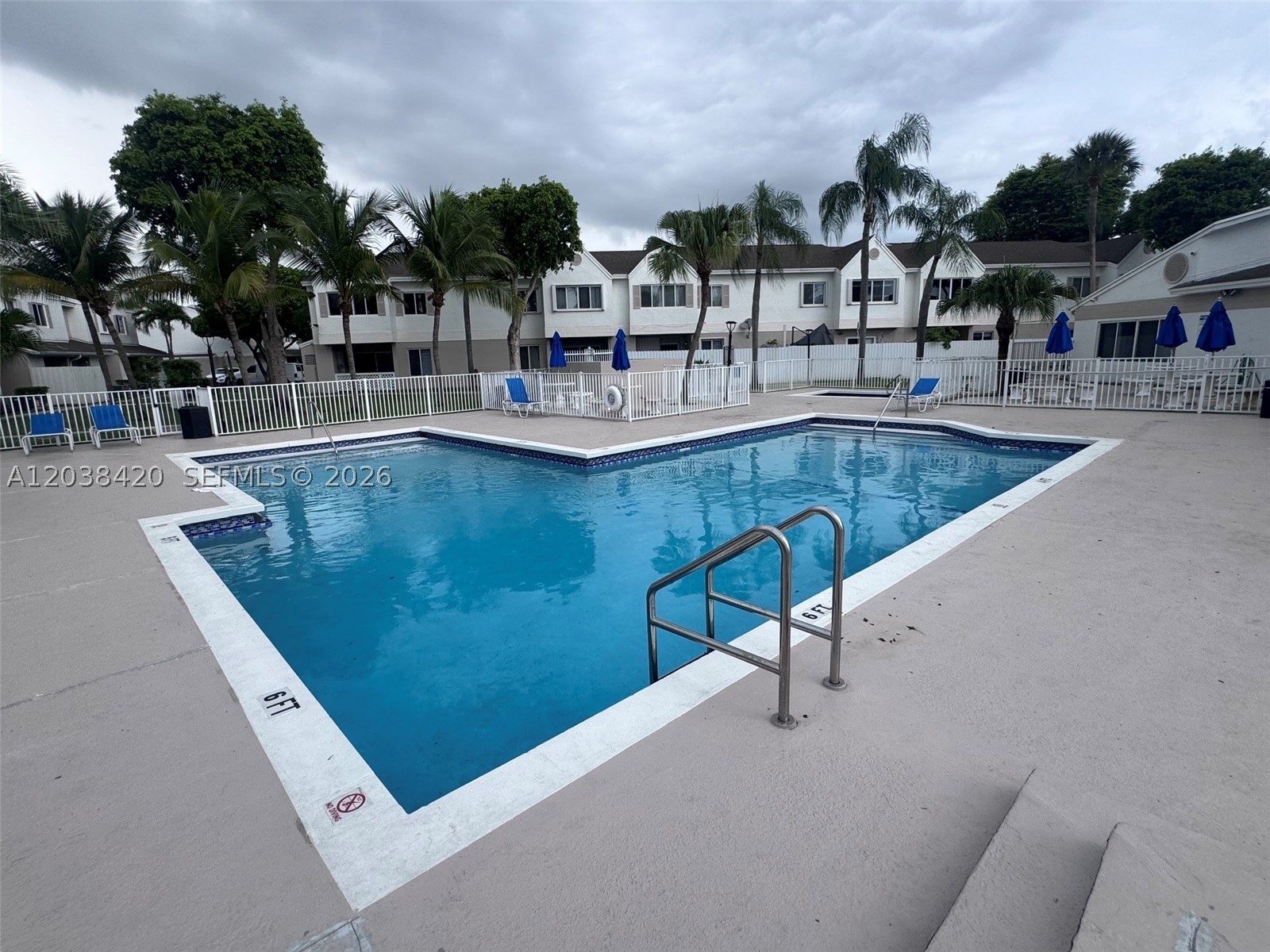 ANTIGUA AT CNTRY CLUBOF M - Residential