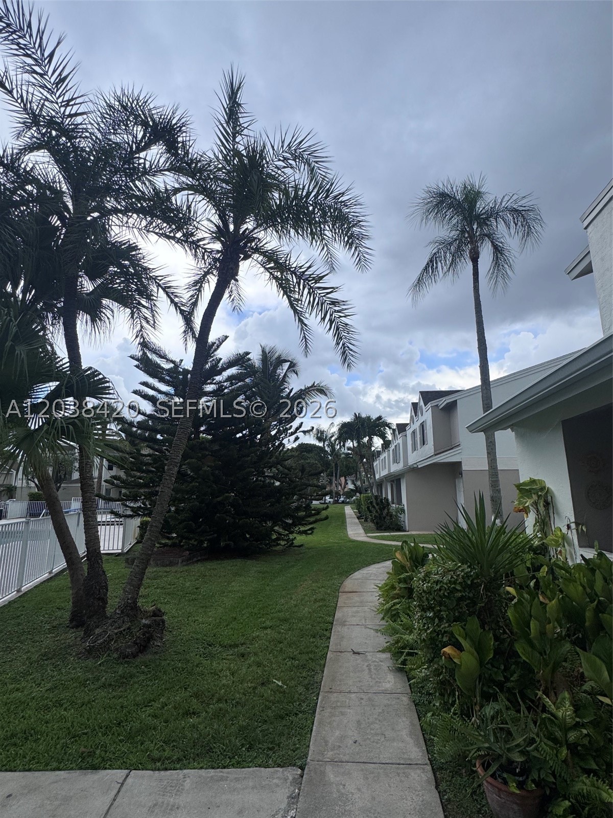 ANTIGUA AT CNTRY CLUBOF M - Residential