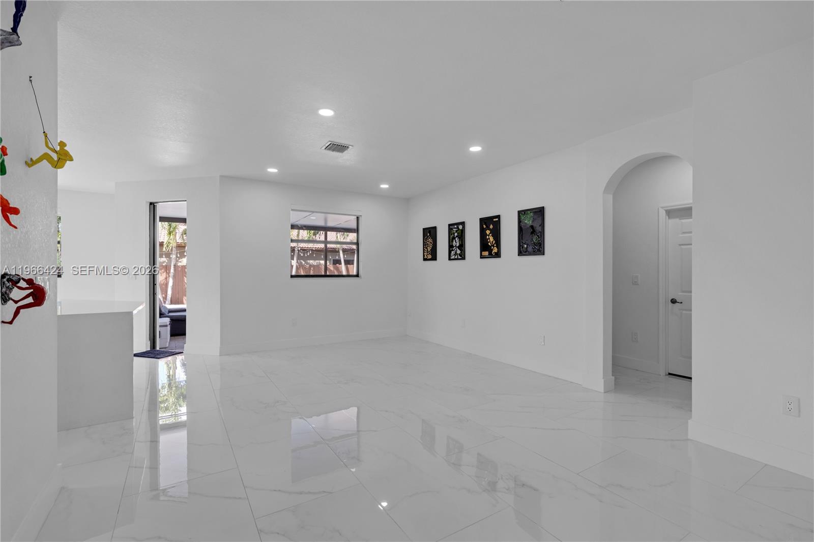 SILVER PALM EAST SEC FOUR - Residential