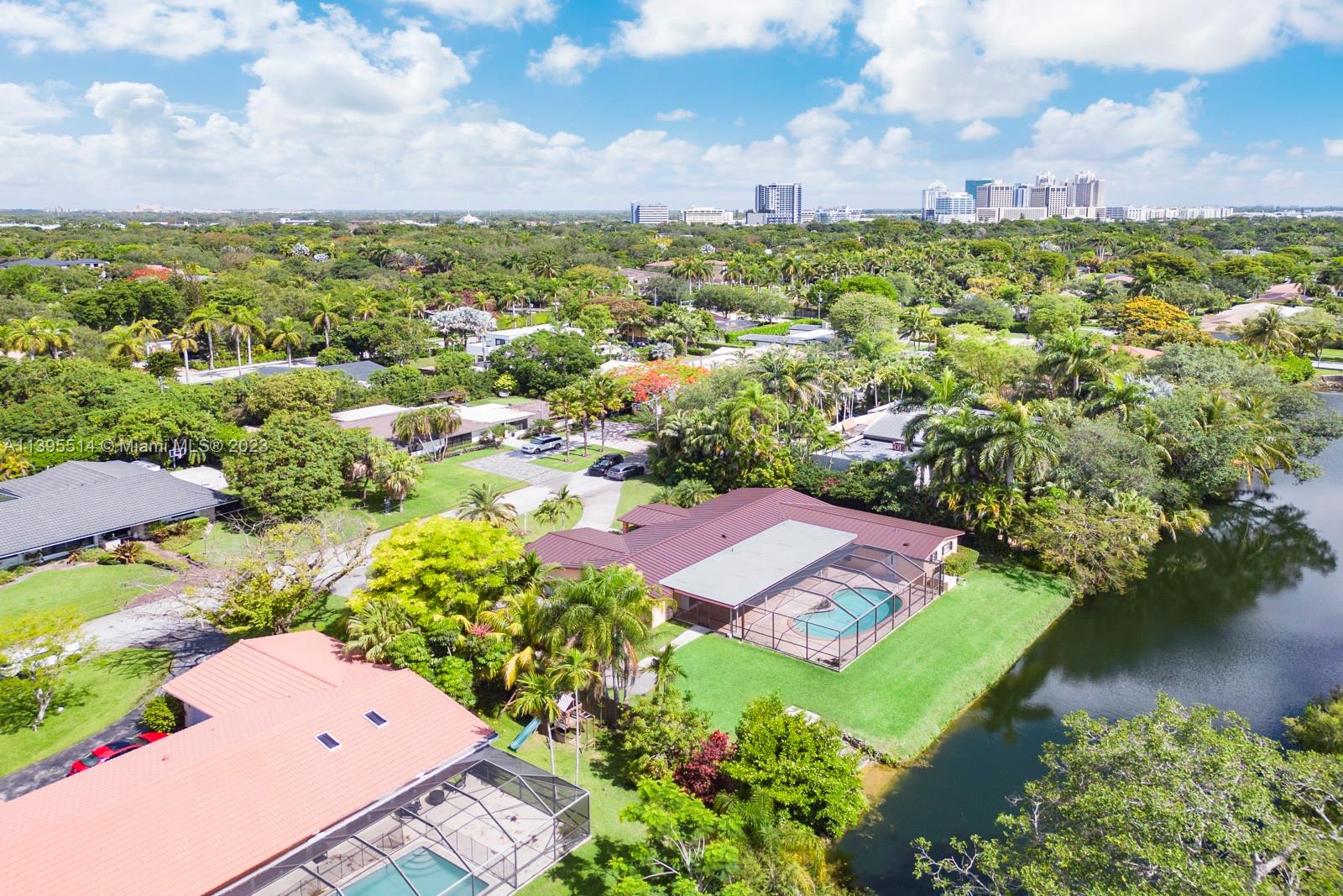 KENDALL GARDENS - Residential