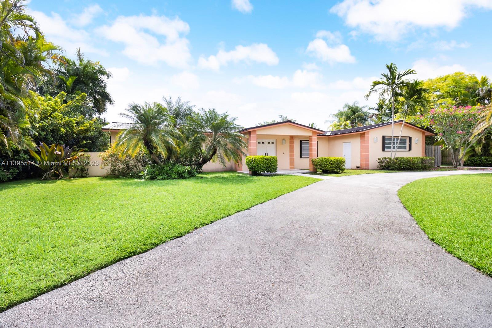 KENDALL GARDENS - Residential