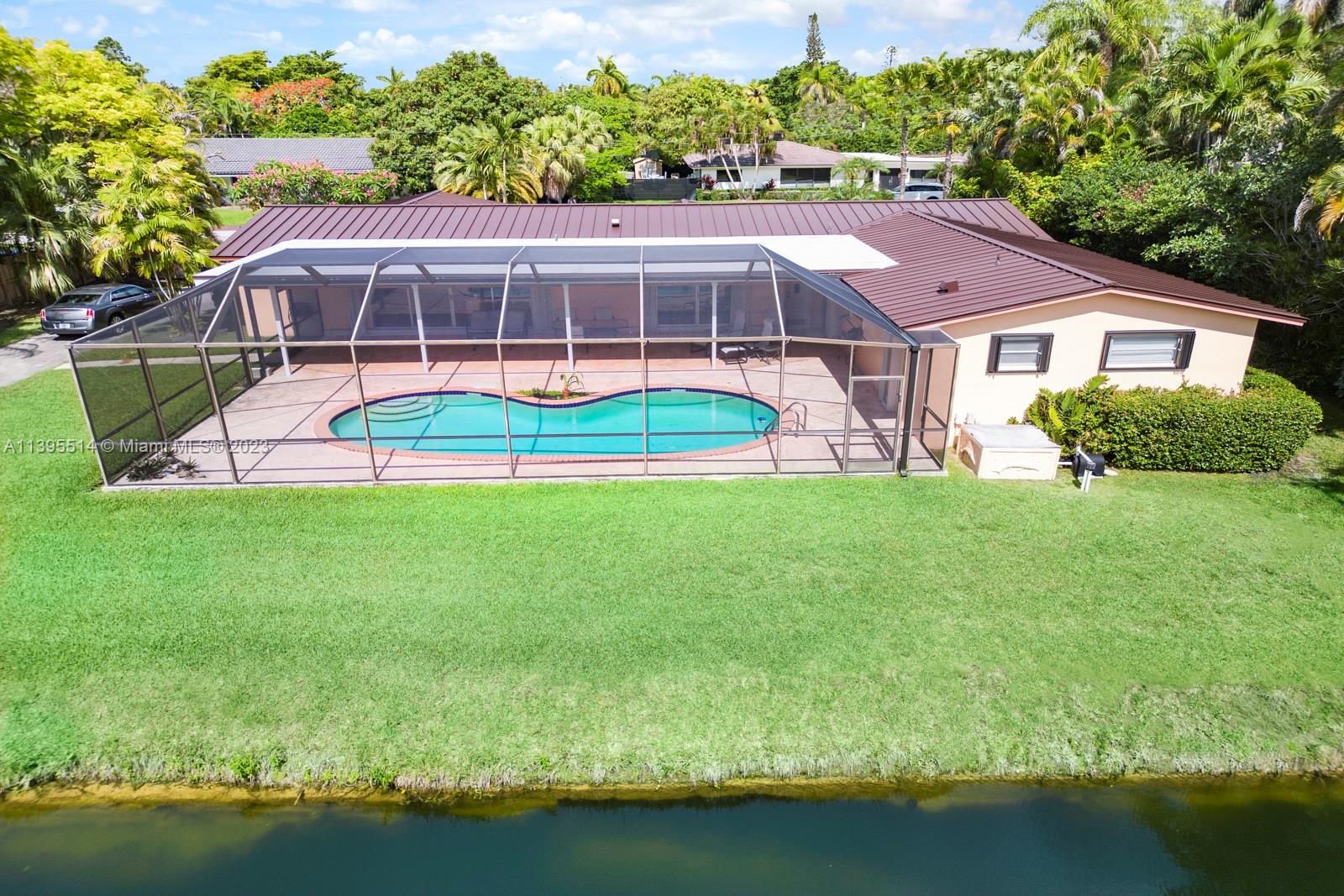 KENDALL GARDENS - Residential