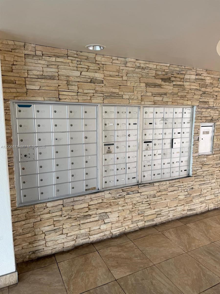 ROYAL BAHAMIAN EAST CONDO - Residential