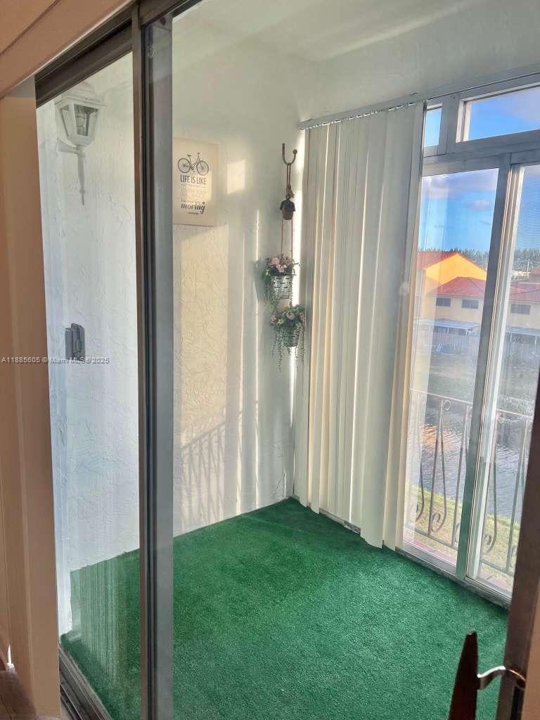WESTLAND PLAZA GARDENS CO - Residential
