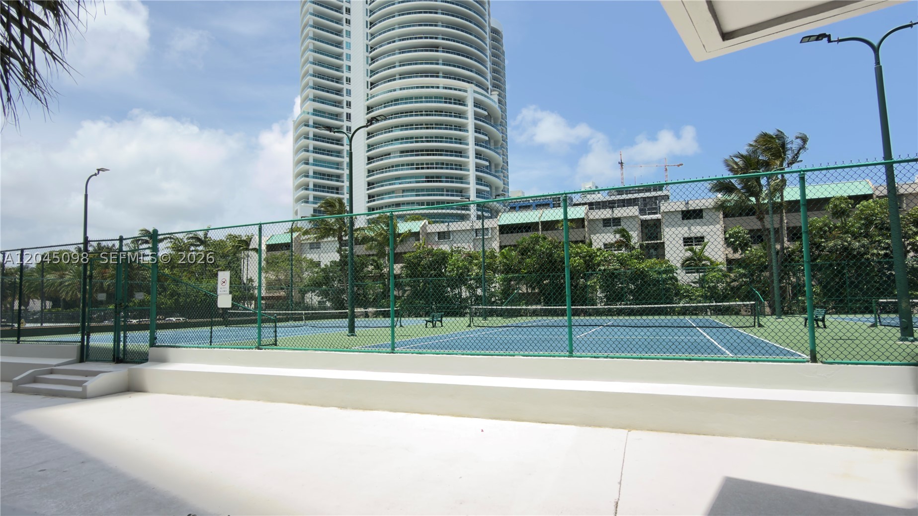 BRICKELL BAY CLUB CONDO - Residential Lease