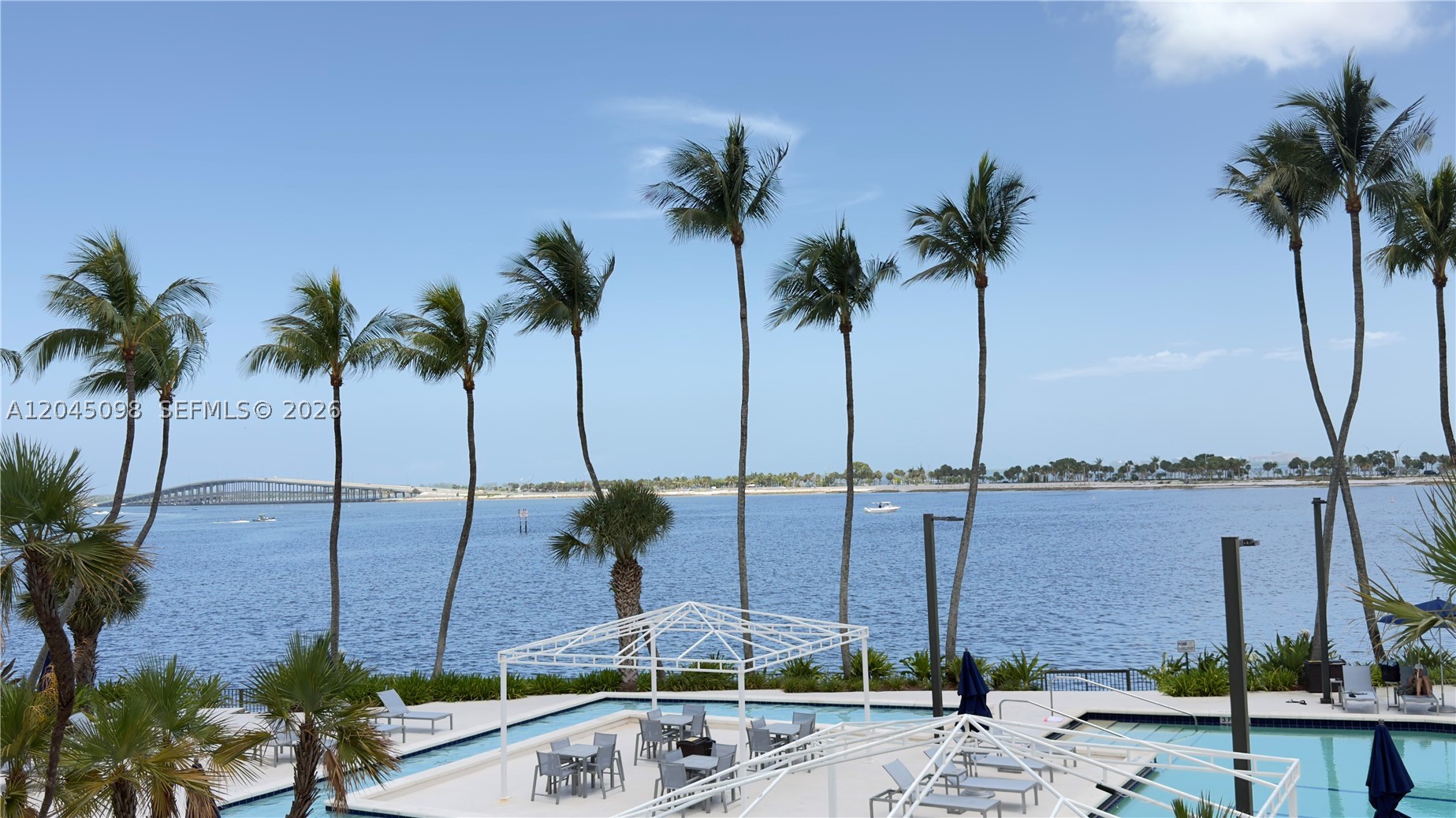 BRICKELL BAY CLUB CONDO - Residential Lease