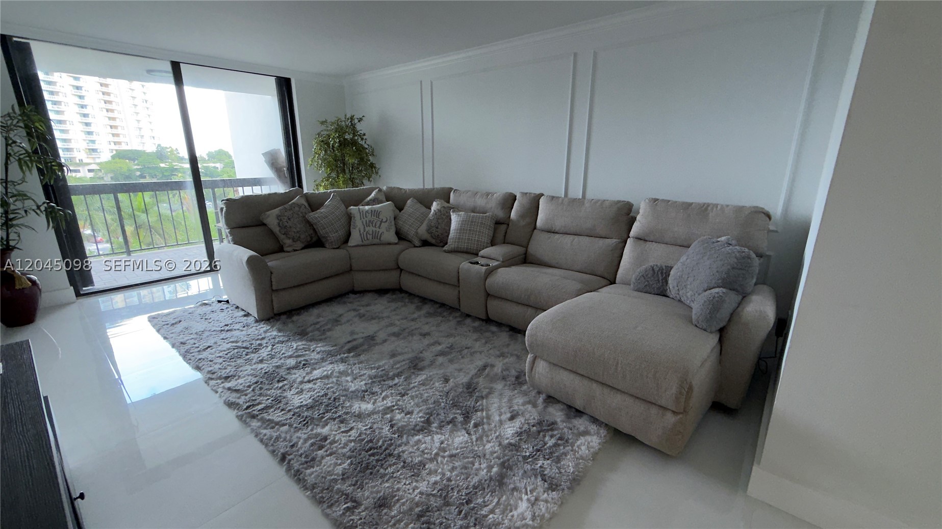 BRICKELL BAY CLUB CONDO - Residential Lease