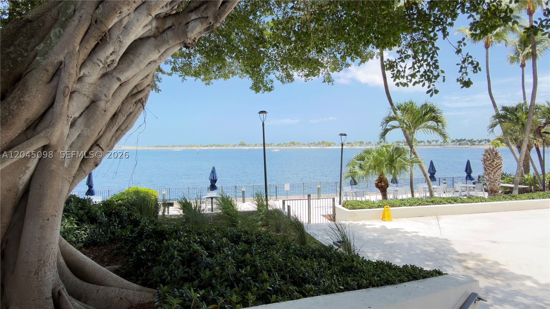 BRICKELL BAY CLUB CONDO - Residential Lease