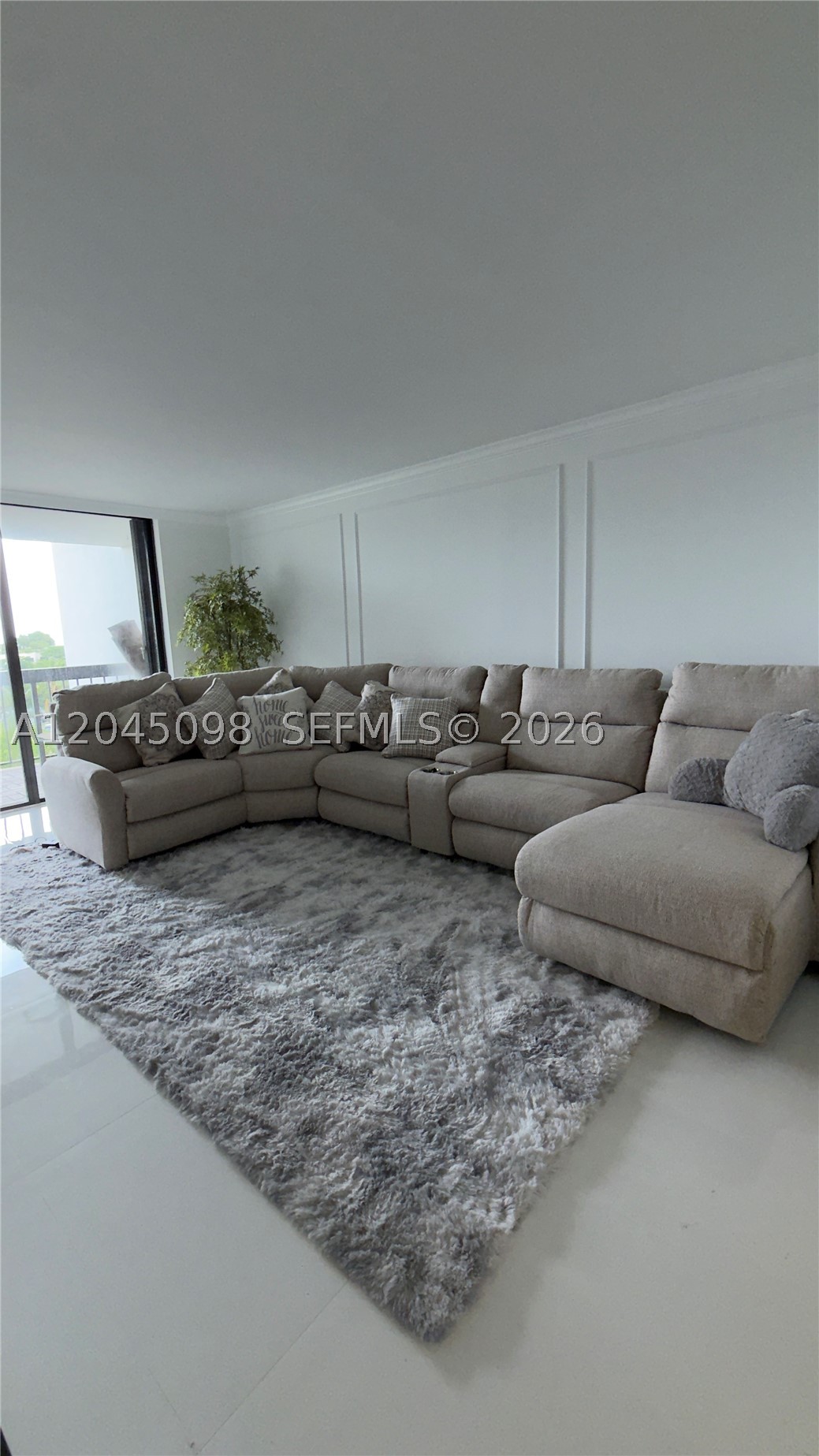 BRICKELL BAY CLUB CONDO - Residential Lease