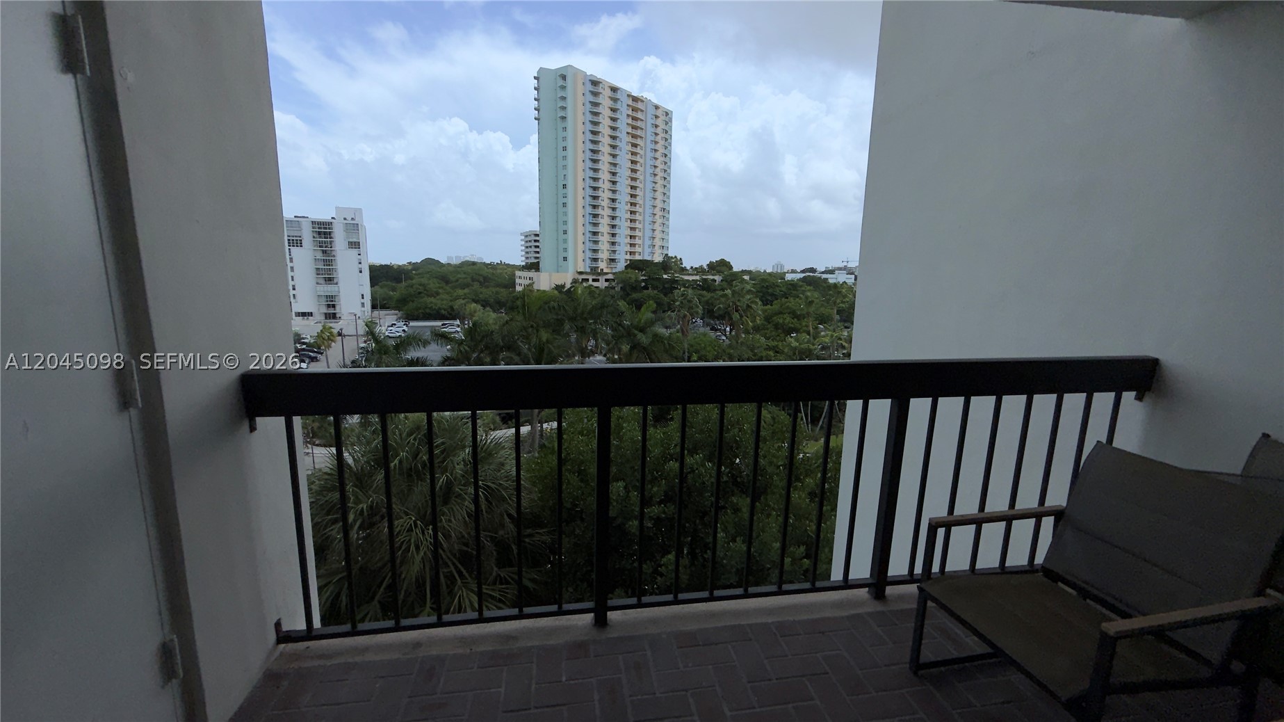BRICKELL BAY CLUB CONDO - Residential Lease