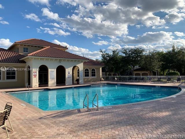 LAS TERRAZAS AT VIZCAYA - Residential