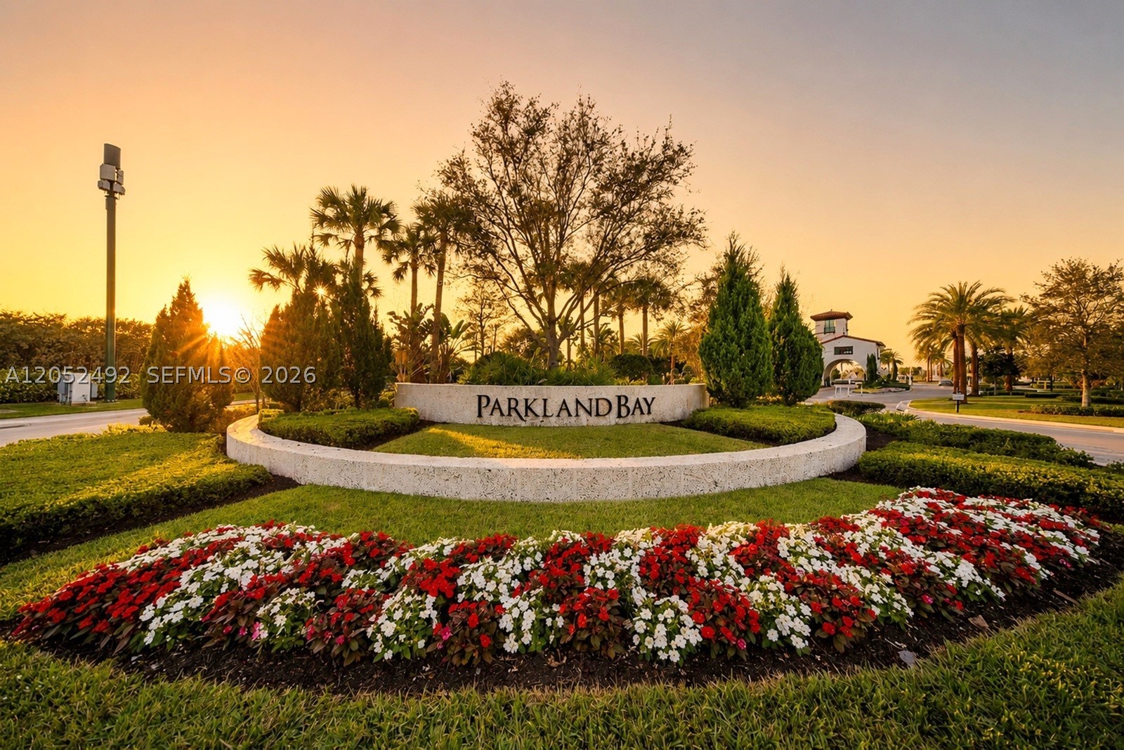 PARKLAND BAY - Residential
