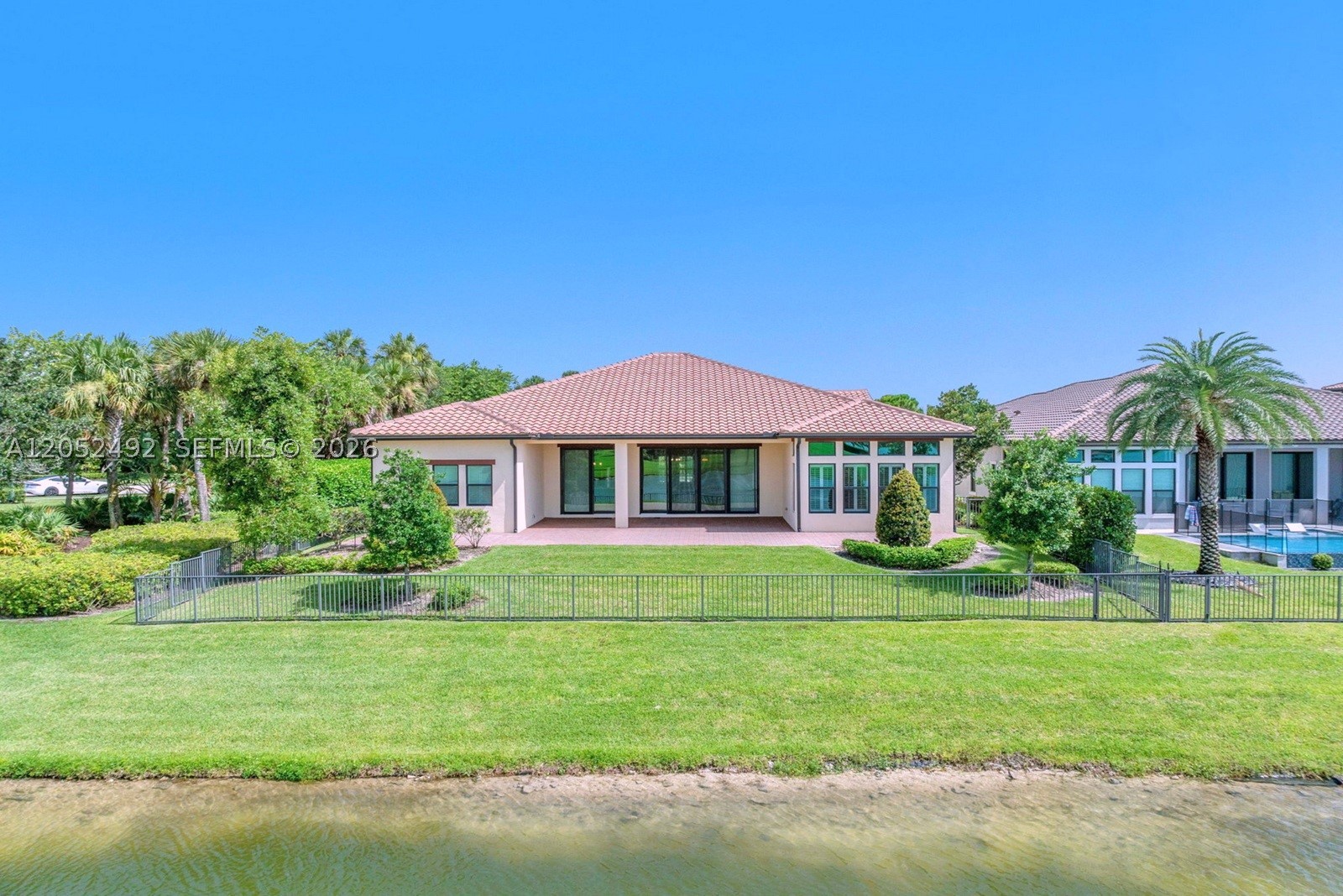 PARKLAND BAY - Residential